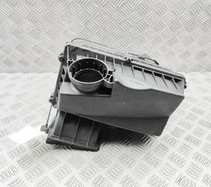 Opel Vivaro Air filter box 9676423480