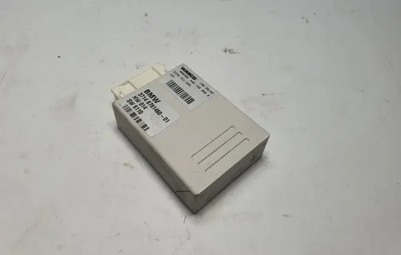 BMW 7 E65 E66 Air suspension control unit module (rear) 6761460 37146761460 6784314