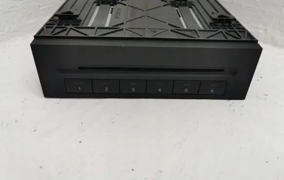 Mercedes-Benz SLK R171 CD/DVD changer A1715453440