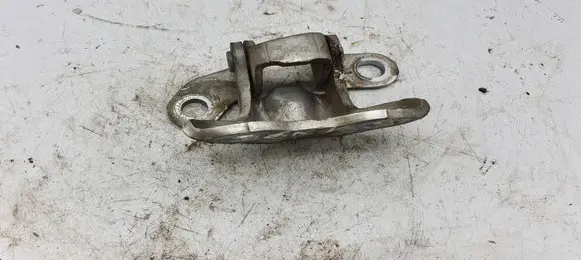 Toyota Corolla Verso E121 Rear door upper hinge NOCODE
