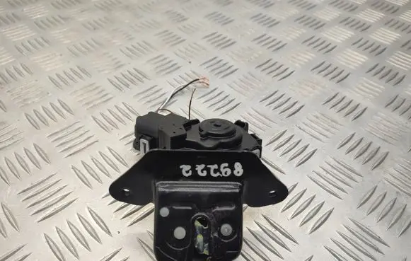 Mazda 2 Tailgate/trunk/boot lock/catch/latch