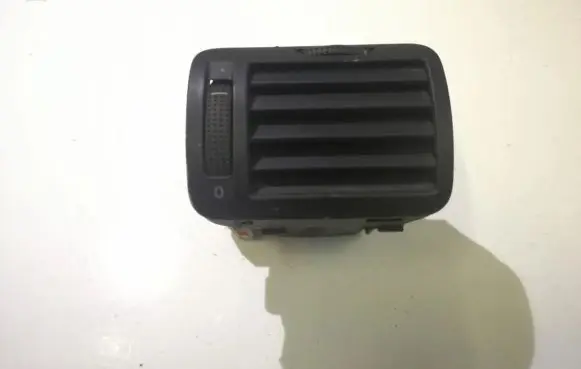 Volkswagen PASSAT B5 Dashboard side air vent grill/cover trim 3B0819703A