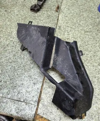 BMW 3 E30 Centre console side trim front 1906932