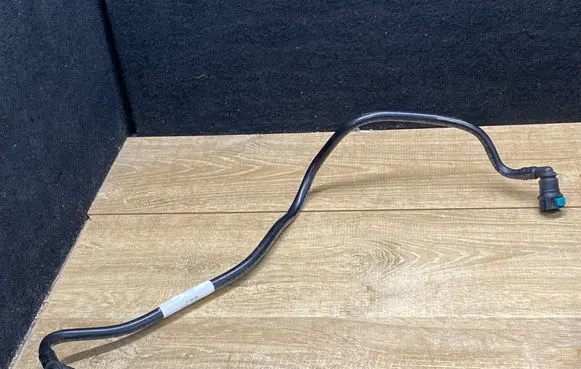 Land Rover Range Rover Sport L494 Engine coolant pipe/hose CPLA9P924CB