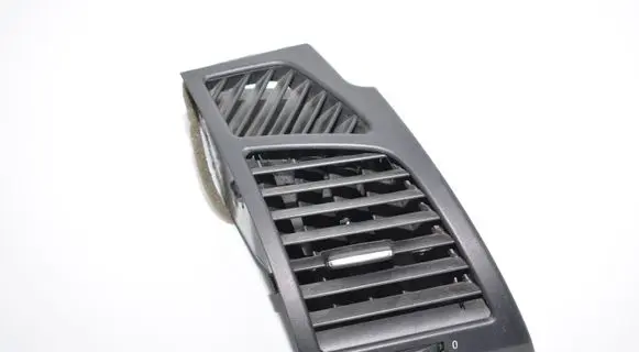 BMW 1 E81 E87 Dashboard side air vent grill/cover trim 7059188