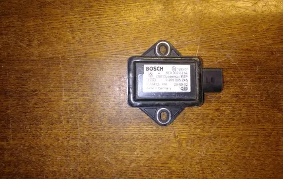 Audi A4 S4 B6 8E 8H ESP acceleration yaw rate sensor 8E0907637A