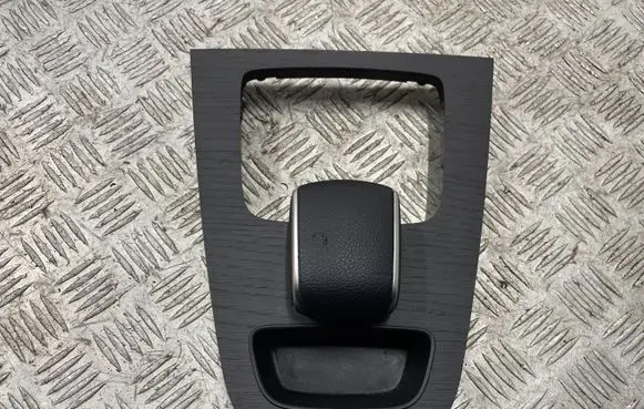 Mercedes-Benz GLE W167 Gear shifter surround trim plastic A1676806402