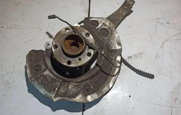 BMW 5 F10 F11 Front wheel hub