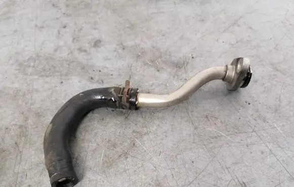 Honda CR-V Engine coolant pipe/hose