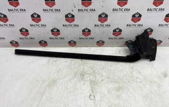 BMW 4 F36 Gran coupe Windshield trim 7310212