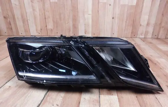Skoda Octavia Mk3 (5E) Headlight/headlamp 5E1941016F