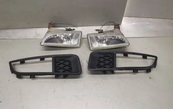 Mazda 2 Fog light set 3M7119952B 3M7119953B