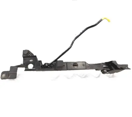 Opel Corsa D Fender mounting bracket 13266903