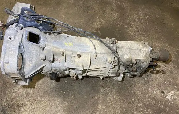Manual 5 speed gearbox