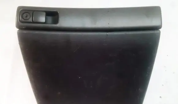 Glove box