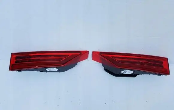 Volvo XC60 Tailgate rear/tail lights