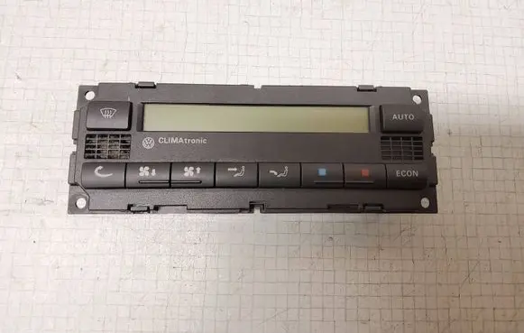 Volkswagen PASSAT B5.5 Climate control unit 3B1907044J 5HB00813902