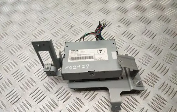 Nissan X-Trail T32 Camera control unit module 284A16FV2A