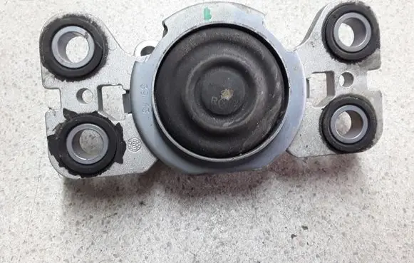 Land Rover Evoque I Engine mount bracket EJ327M121AC