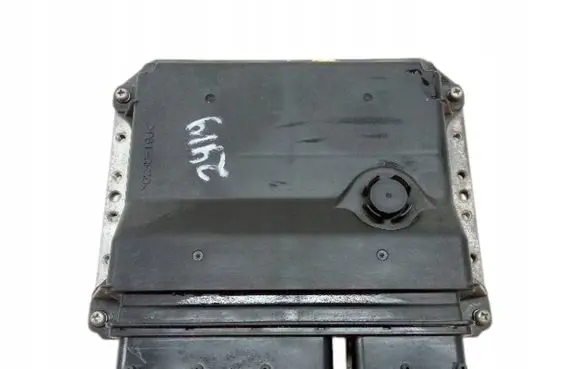 Toyota Avensis T270 Engine control unit/module 89661-05F20
