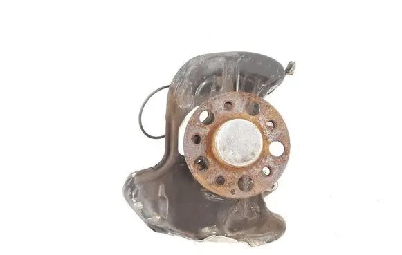 Front wheel hub