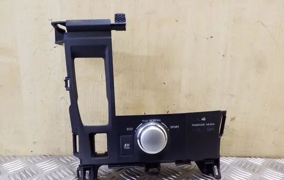 Lexus CT 200H Suspension ride height/mode switch 3859A12