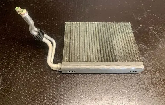 BMW X1 E84 Air conditioning (A/C) radiator (interior) 