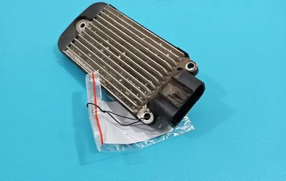 Opel Vectra C Ignition amplifier control unit 12205719 IMPRK1358379