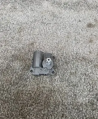 Tesla Model Y Air flap motor/actuator 150064000A
