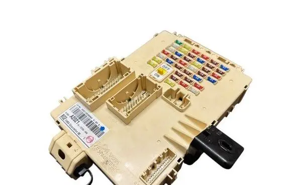 KIA Pro Cee'd II Fuse module A20211207260842 91950A2021 1012726009