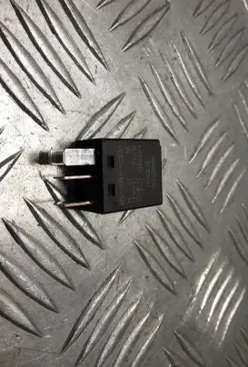 Volvo V40 Other relay 30765041