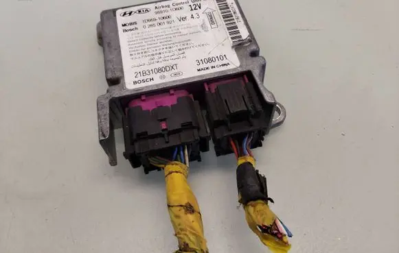 KIA Carens I Airbag control unit/module 959101D600 1D95910600 0285001921