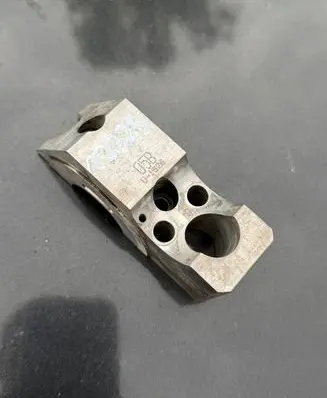 Volkswagen Transporter - Caravelle T5 Camshaft holder U1526