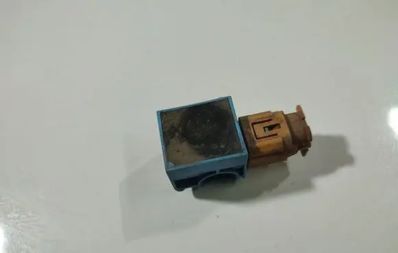 KIA Sorento Airbag deployment crash/impact sensor 28000078UL3