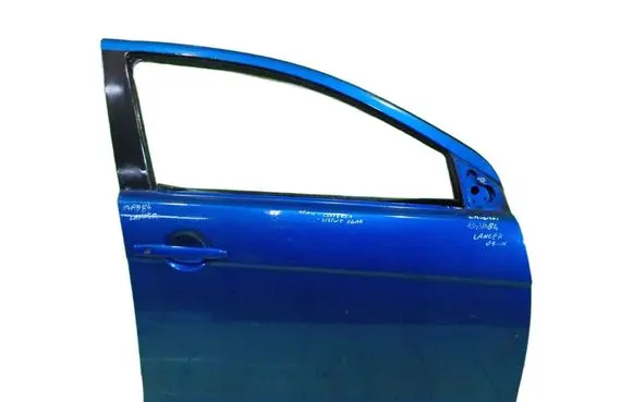 Mitsubishi Lancer VIII Front door PRZOD