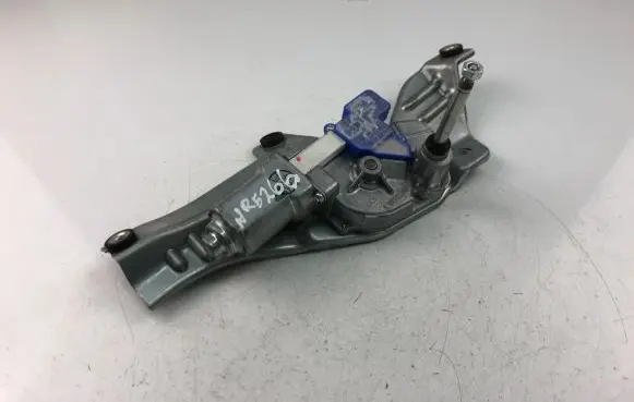 Subaru Impreza IV Wiper motor 022