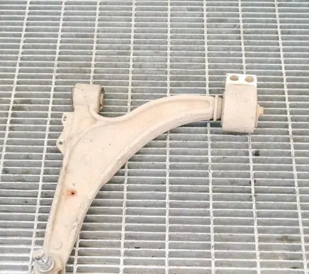Opel Astra J Front lower control arm/wishbone