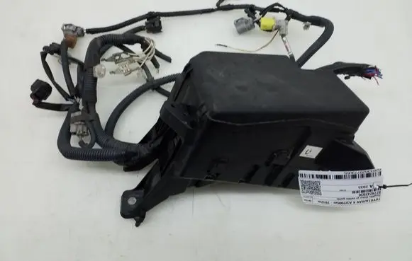 Toyota RAV 4 (XA30) Fuse module 8274242030