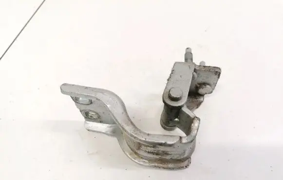 Tailgate/trunk/boot hinge