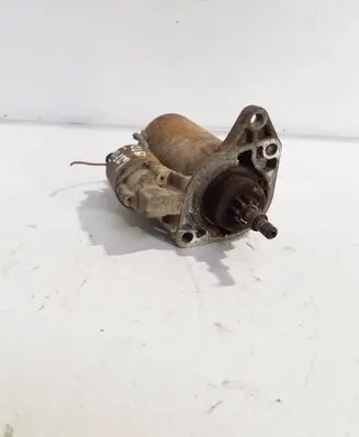 Volkswagen Golf III Starter motor
