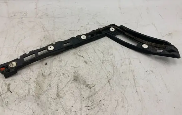 Opel Insignia A Rear bumper mounting bracket 13238845