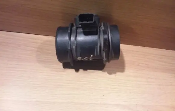 Peugeot 206 Mass air flow meter 9647144080 5WK97004 53456