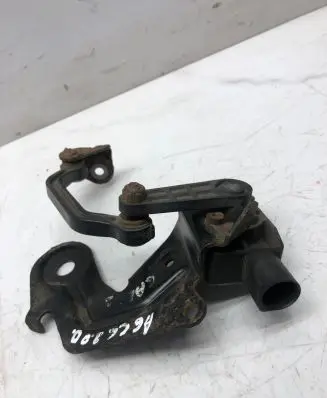 Audi A6 S6 C6 4F Yaw turn rate sensor 4F0616571K 6PM00851811
