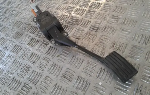 Peugeot 508 Accelerator throttle pedal 9672091280