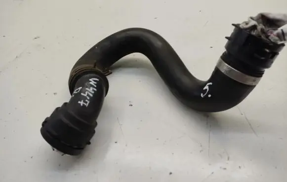 Mercedes-Benz Vito Viano W447 Engine coolant pipe/hose A4475013182 A4475013182Z A4475013182ZGS