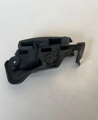 Volkswagen Golf Plus Front bumper mounting bracket 5M0807936