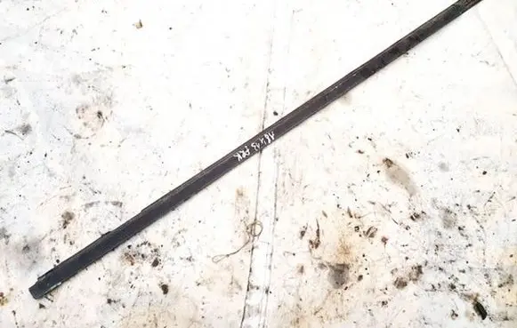 Nissan King Cab, Navara Rear door glass trim molding