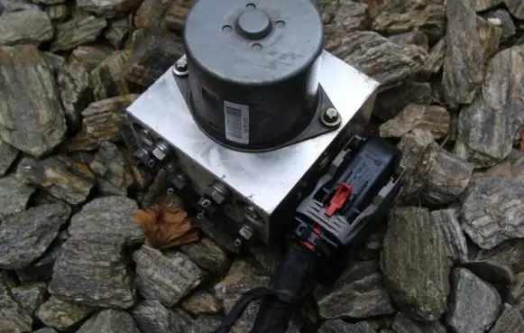 Volkswagen Tiguan ABS Pump 5N0614109AE