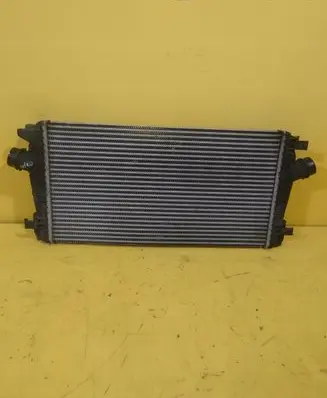 Opel Zafira C Intercooler radiator 13267647