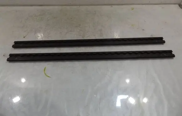 Nissan NV200 Sliding door bottom rail 